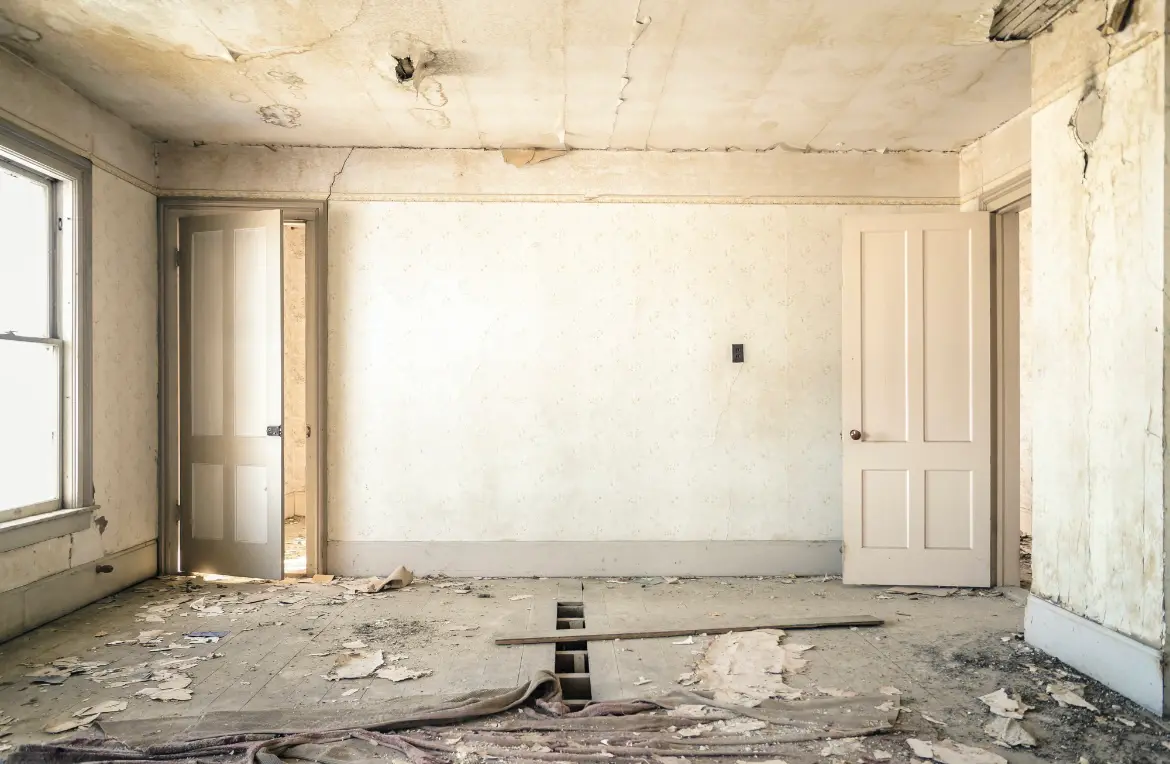 Waste disposal crew managing a cleanout project in Napili-Honokowai